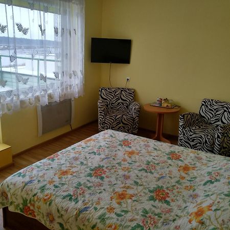 Viesbutis Jurbarkas Hotel Bagian luar foto