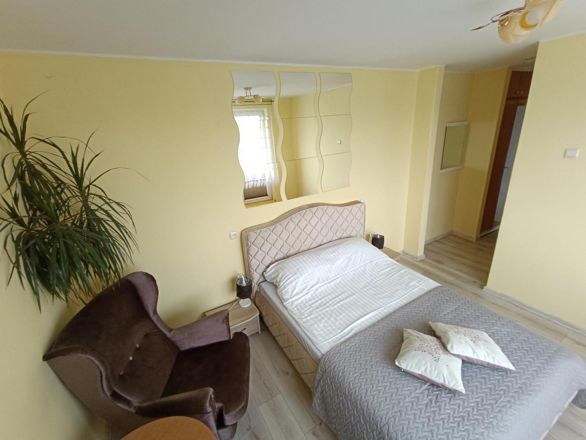 Viesbutis Jurbarkas Hotel Bagian luar foto