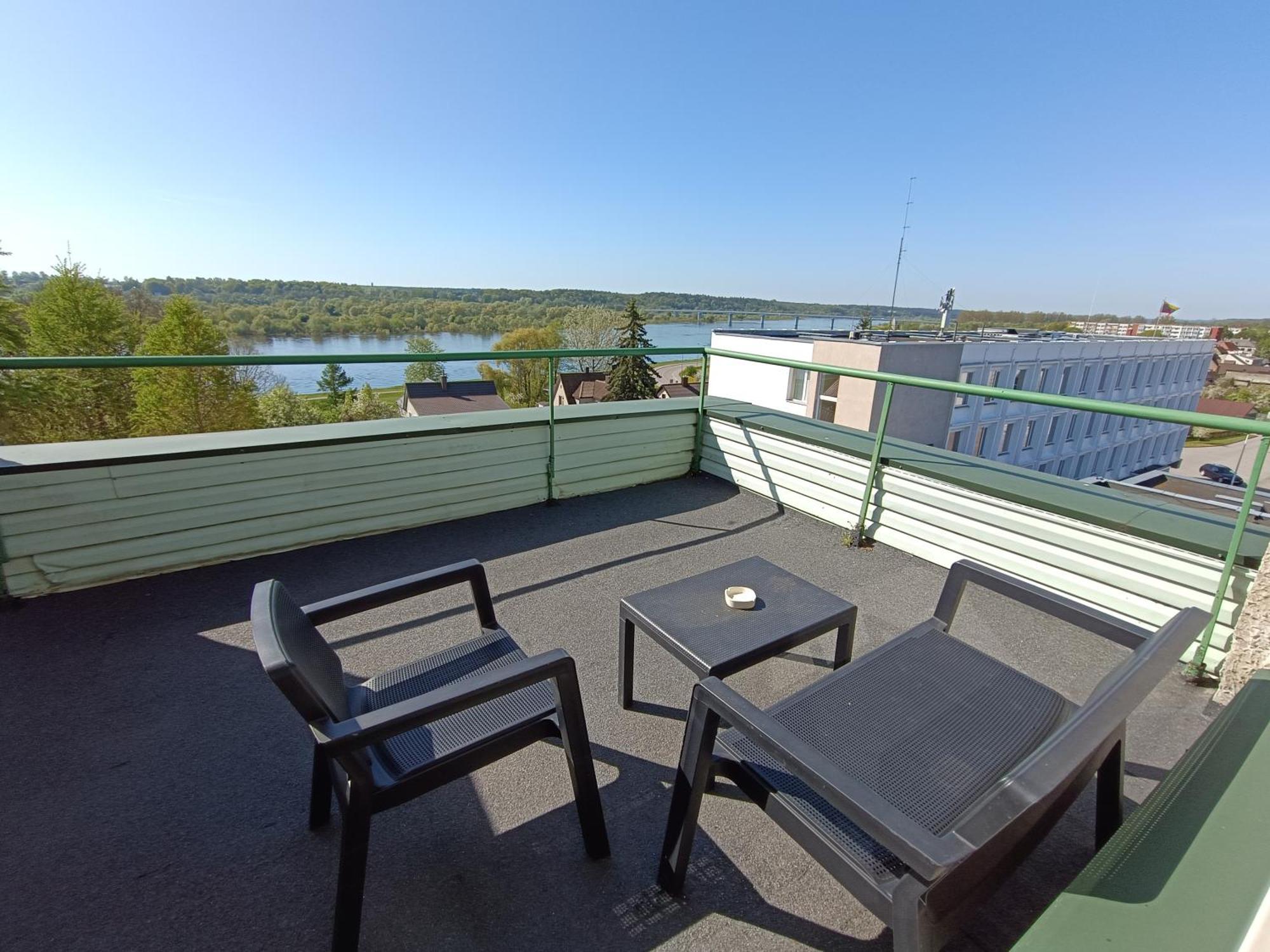 Viesbutis Jurbarkas Hotel Bagian luar foto