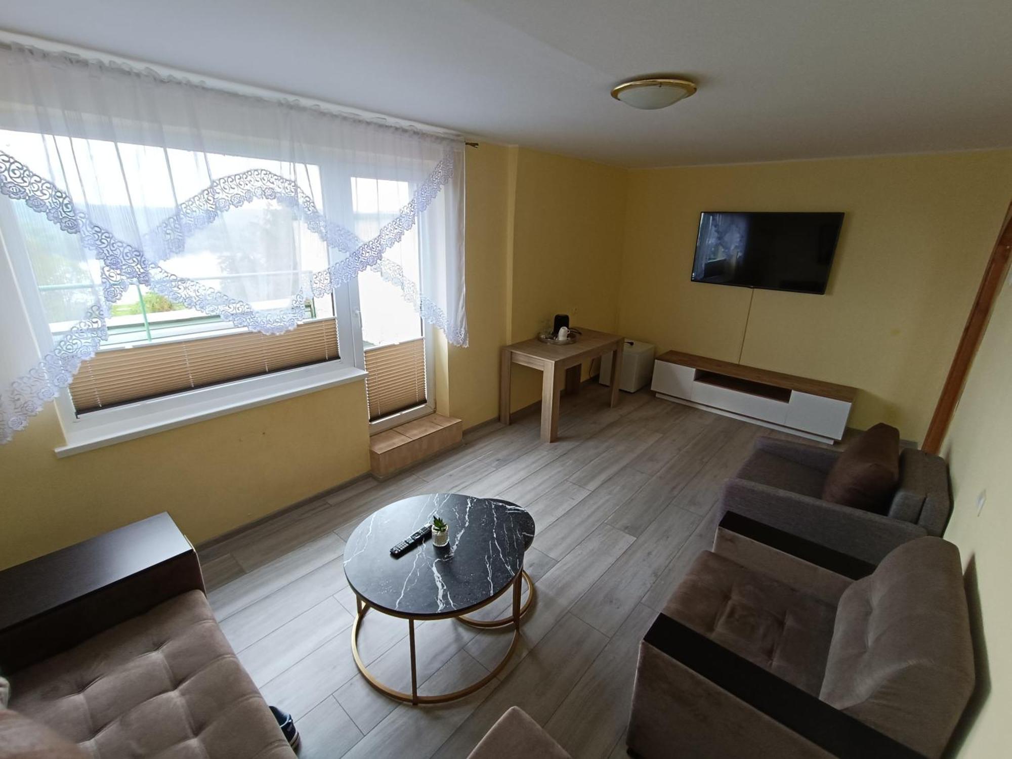 Viesbutis Jurbarkas Hotel Bagian luar foto