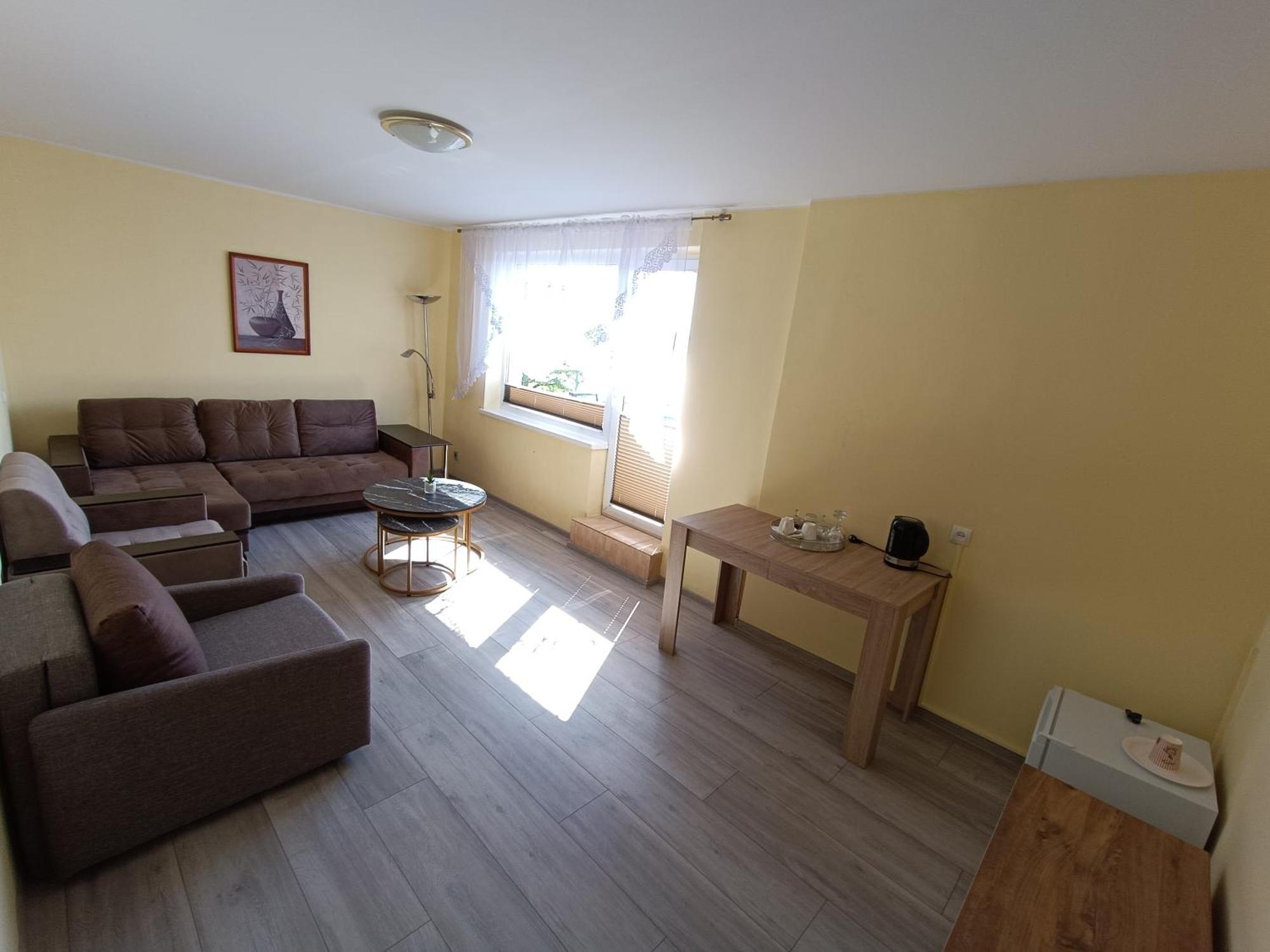 Viesbutis Jurbarkas Hotel Bagian luar foto