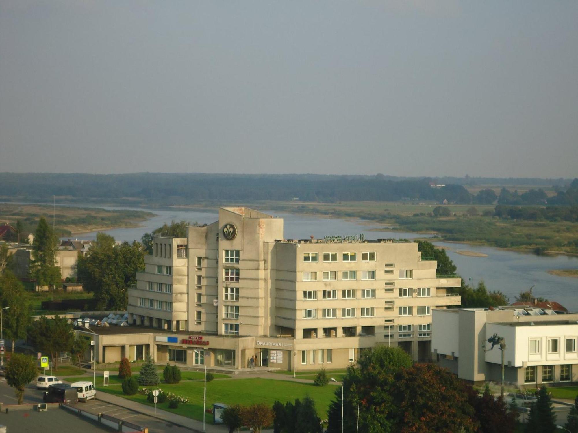 Viesbutis Jurbarkas Hotel Bagian luar foto