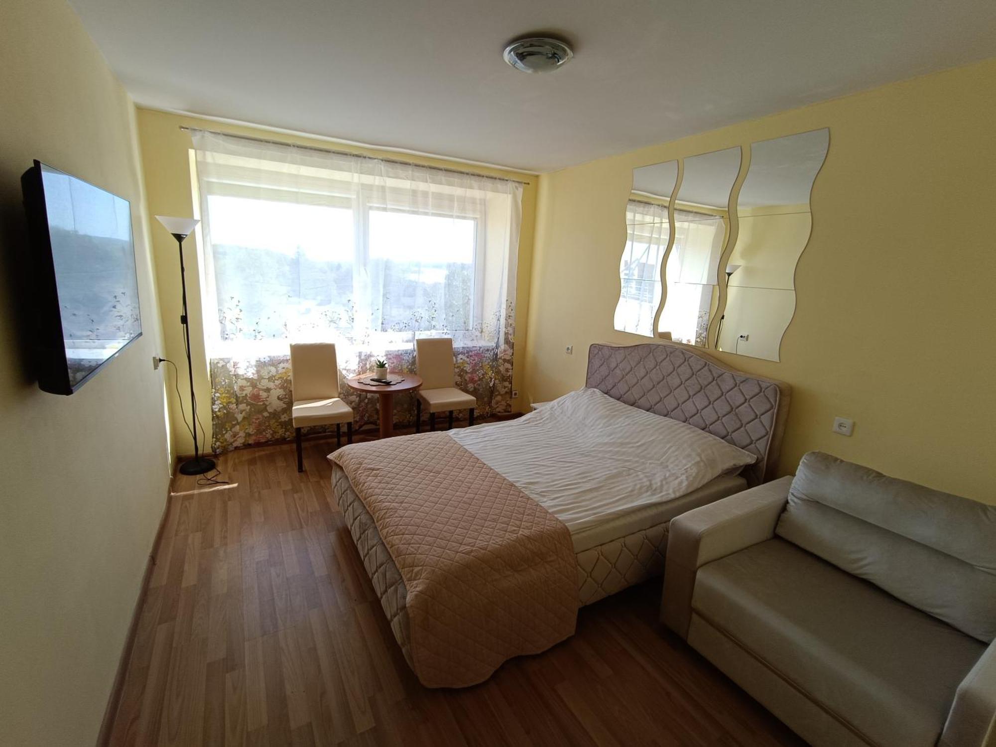 Viesbutis Jurbarkas Hotel Bagian luar foto