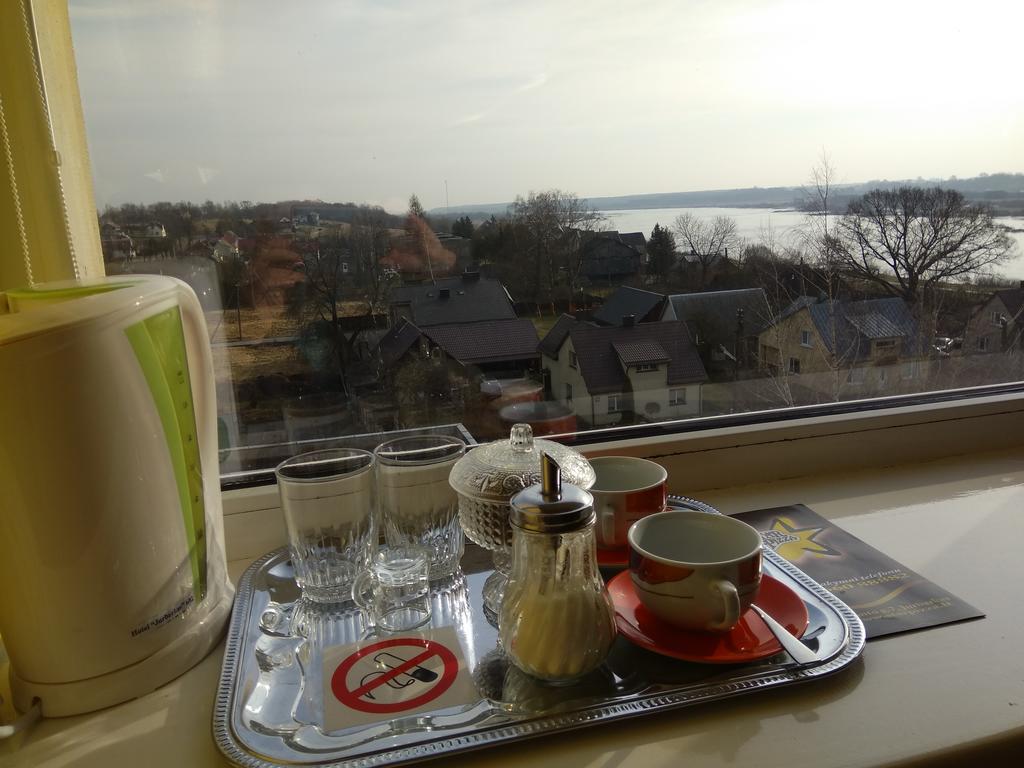 Viesbutis Jurbarkas Hotel Bagian luar foto